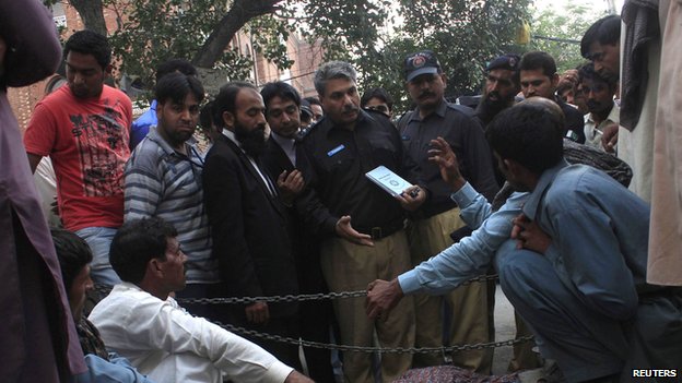 pakistani stoning